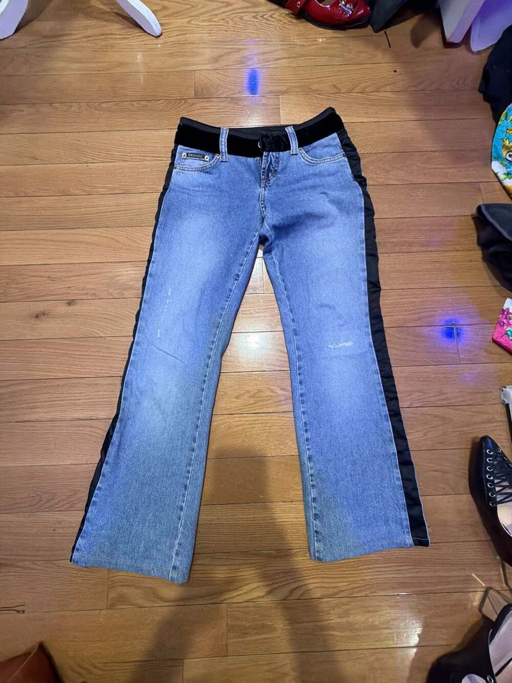 D&G Dolce & Gabbana Vintage Velvet Trim Straight Leg Jeans Size 27
